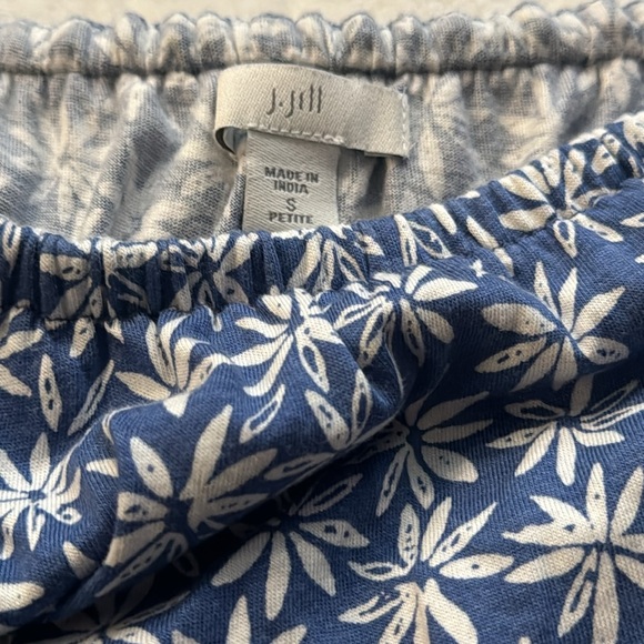 J.Jill Blue floral Off The Shoulder Blouse - Picture 2 of 5